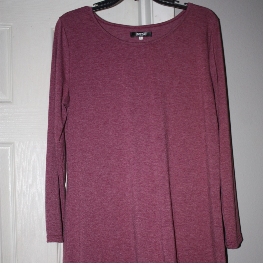 Long sleeve tunic with lace bottom.  Size large.